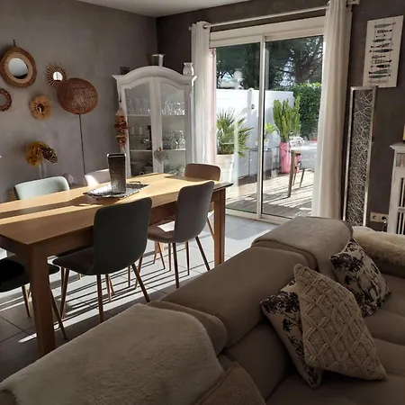 Maison Les Hameaux De L'ermitage 度假居