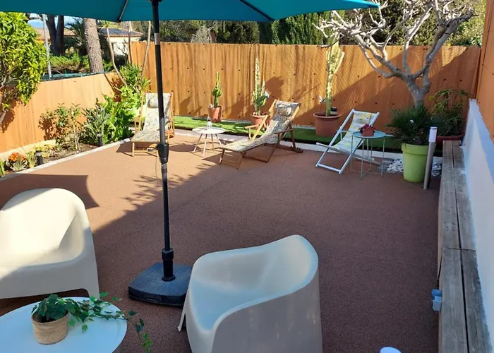 Maison Les Hameaux De L'ermitage * 耶尔